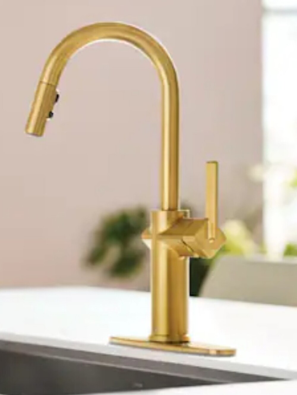 Moen Joric Brushed Gold Single Handle Deck-mount Pull-down Kitchen Faucet with